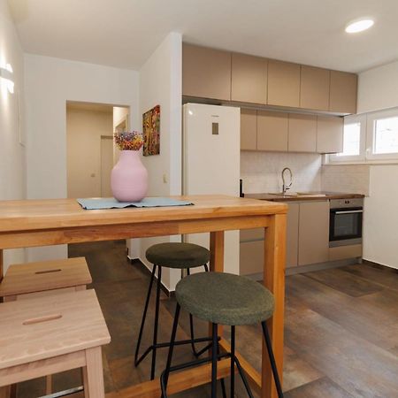 Apartments 23 And 25 With Free Private Parking Zadar Exterior photo