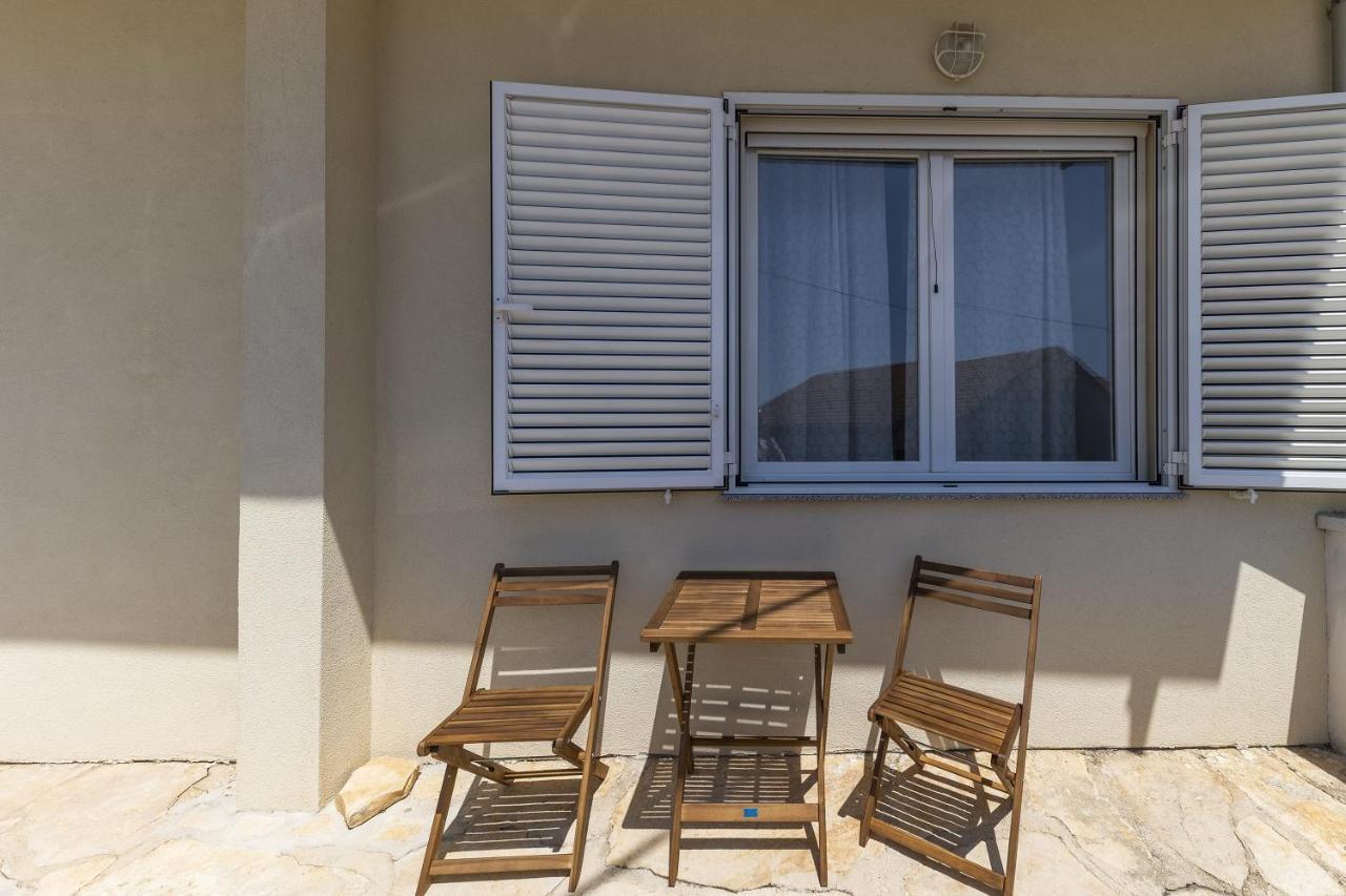 Apartments 23 And 25 With Free Private Parking Zadar Exterior photo