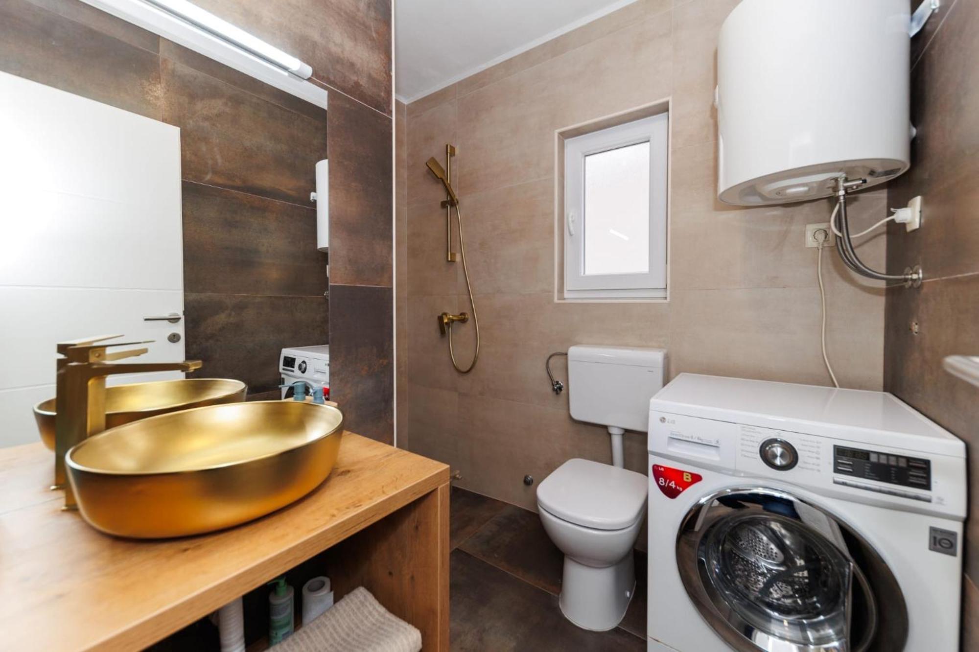 Apartments 23 And 25 With Free Private Parking Zadar Exterior photo