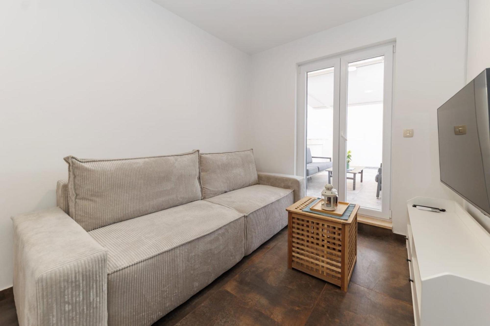 Apartments 23 And 25 With Free Private Parking Zadar Exterior photo