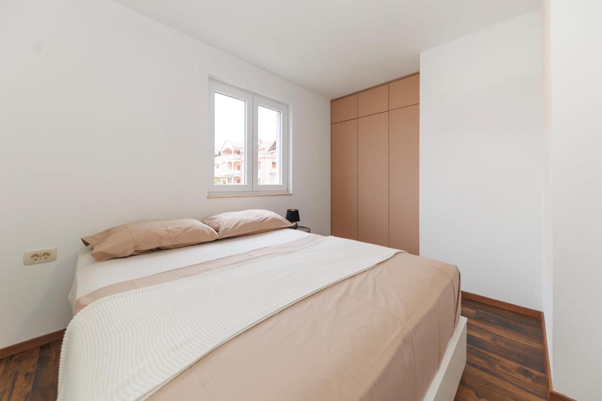 Apartments 23 And 25 With Free Private Parking Zadar Exterior photo
