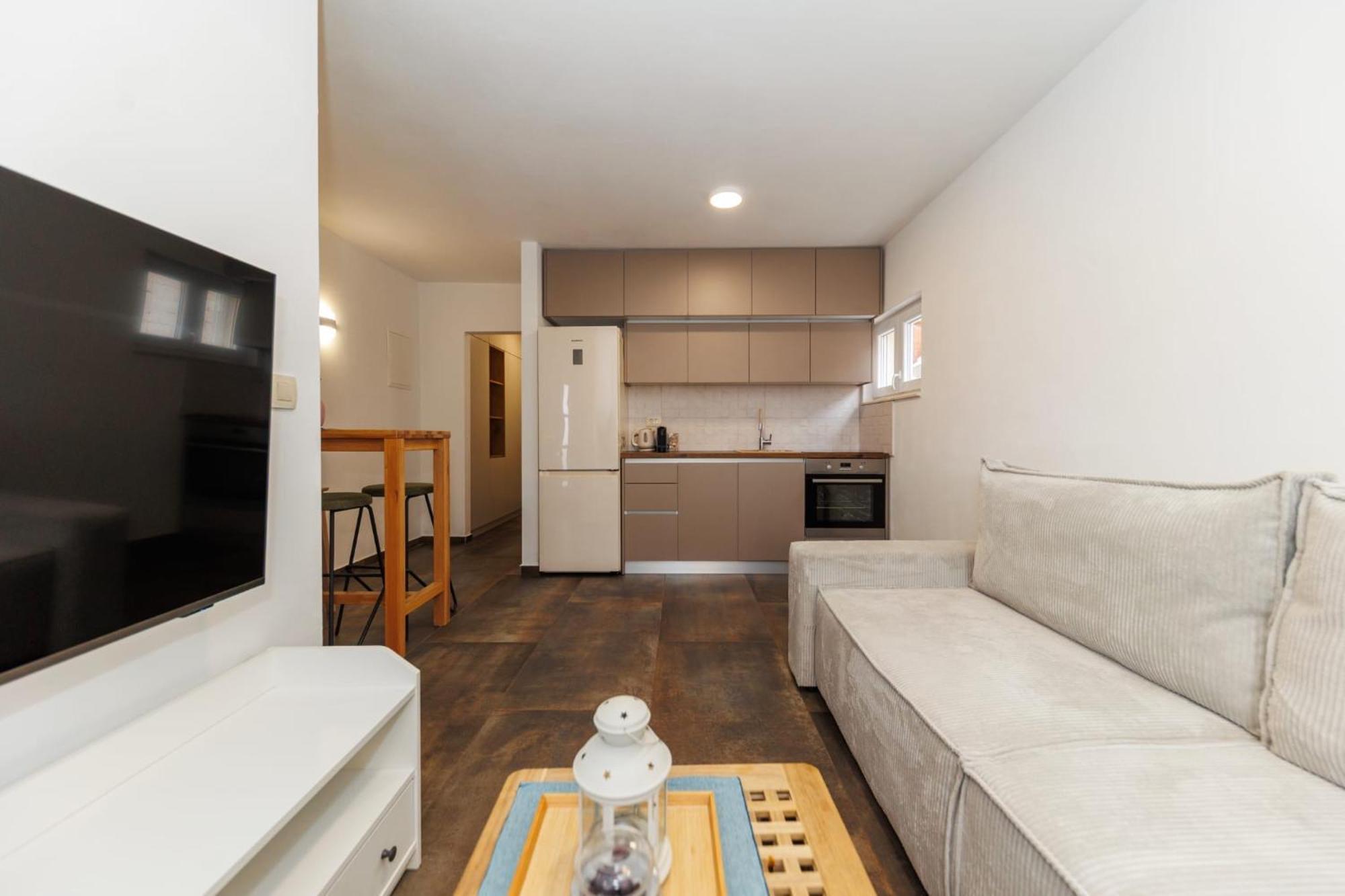 Apartments 23 And 25 With Free Private Parking Zadar Exterior photo